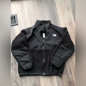 North Face Women’s Black Fleece Jacket Size Medium